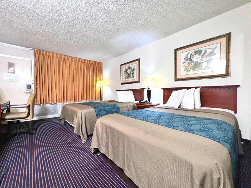 Heritage Inn And Suites Inniswold Εξωτερικό φωτογραφία